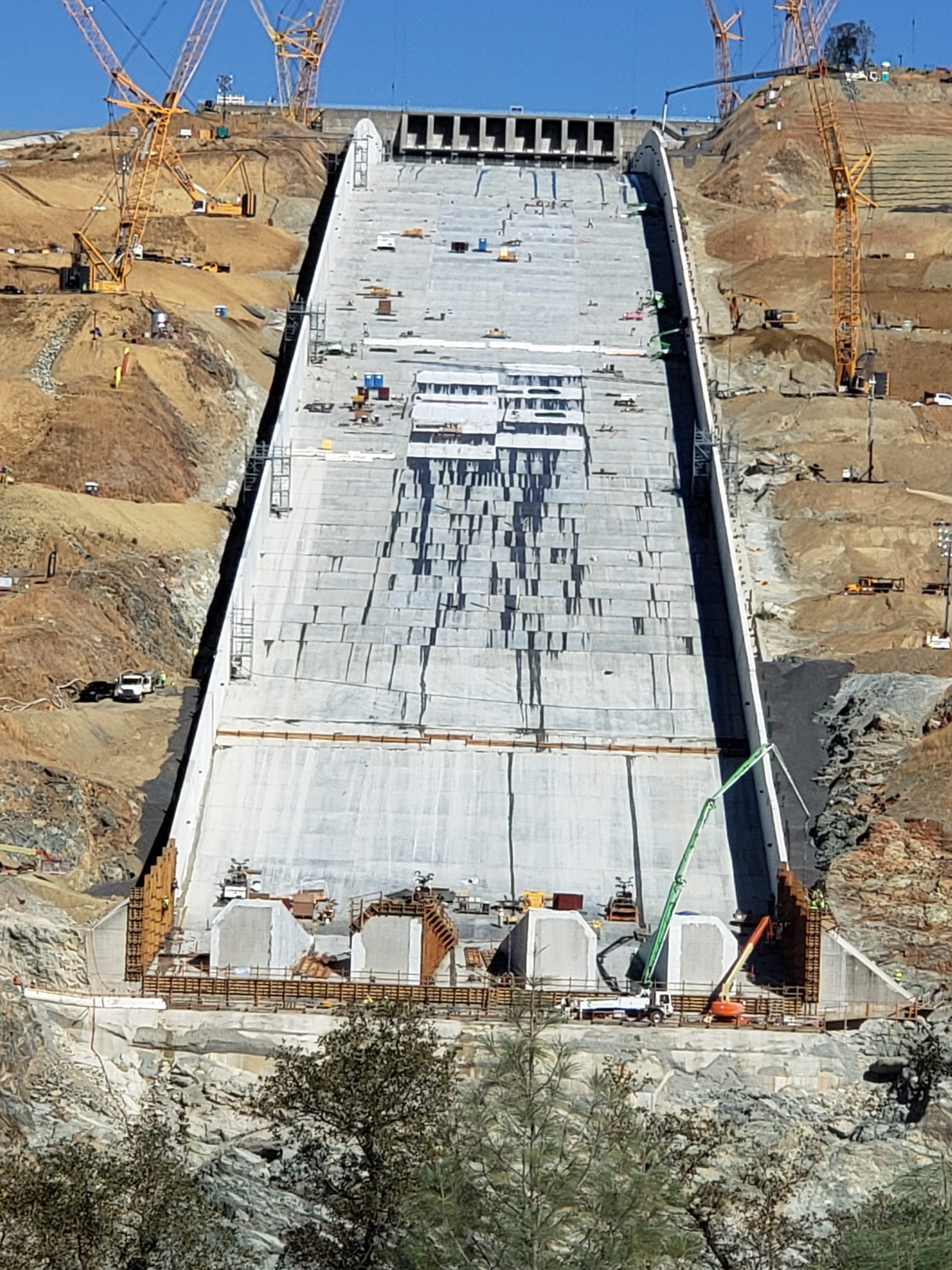 photo of Oroville Dam Conjet project from Hydropressure Cleaning, Inc.